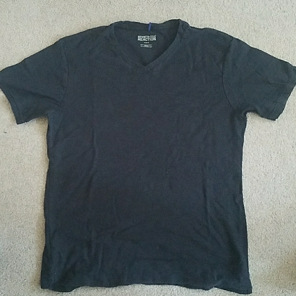 Kenneth Cole T-Shirt